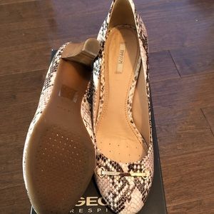 GEOX Leather Pumps